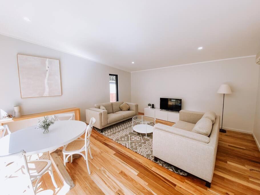 יאלינגופ Wren Studio - Private One-Bedroom Studio Nestled In Bushland מראה חיצוני תמונה